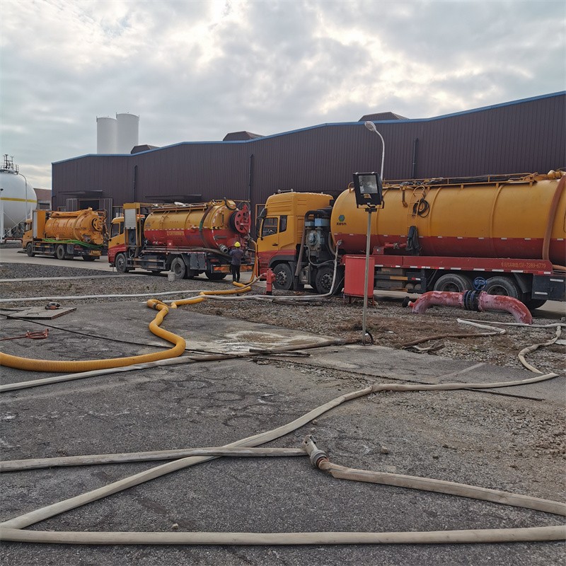 三江污水池清理